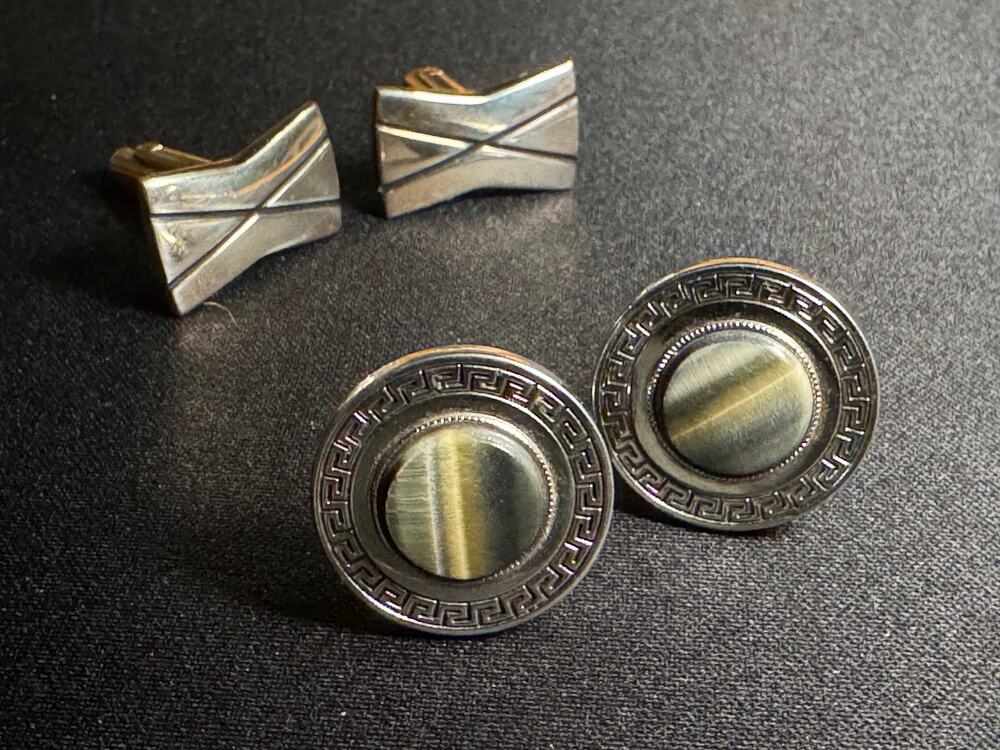 2 Pair of Vintage Cuff Links Silver Agate & Gold Tone Bowtie